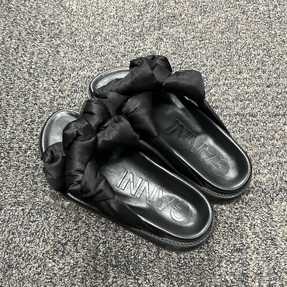 Ganni Knotted Sandals - Picture 2 of 4